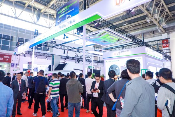 Conprofe Unveils Dual Ultrasonic-Green 5-Axis Gantry Machining Center at CIMT Global Launch6.jpg